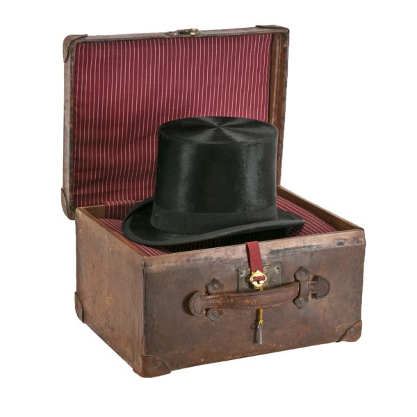WARNER & CO. Beaver Top Hat with Leather Case and Brushes - Image 1