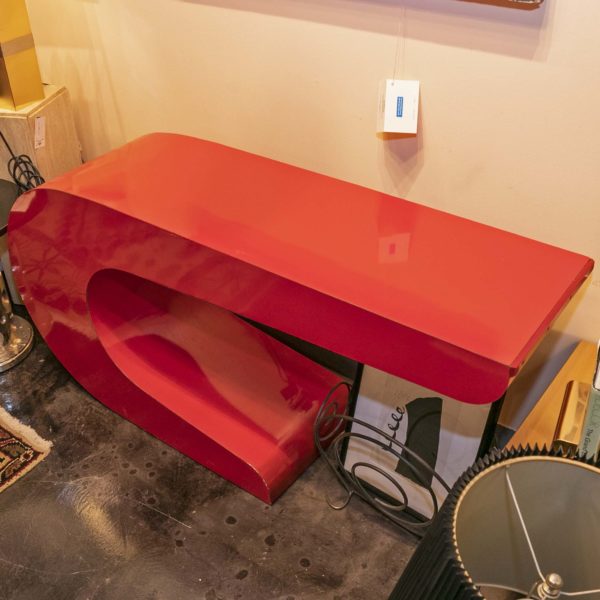 Vintage Red Lacquered Console Table in the Style of Pierre Cardin - Image 2