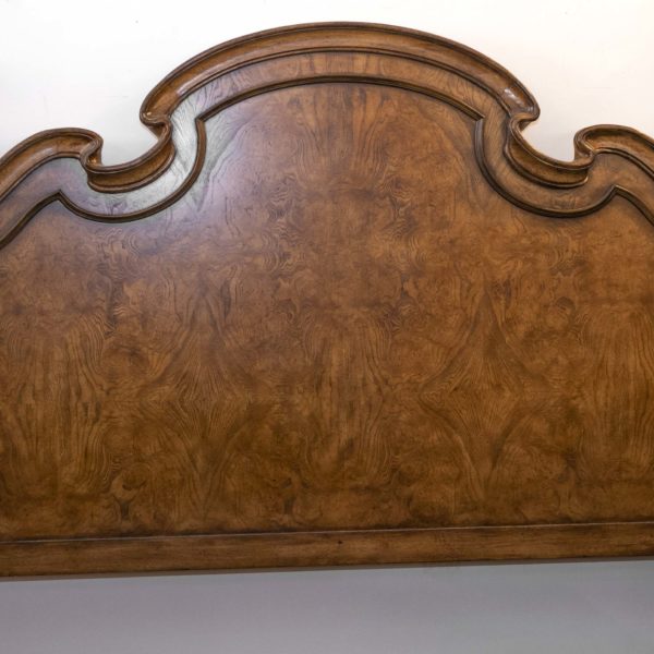 THOMASVILLE Hills of Tuscany King Size Lucca Bed - Image 6