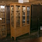 ETHAN ALLEN Blonde Wood Display Cabinet - Image 9