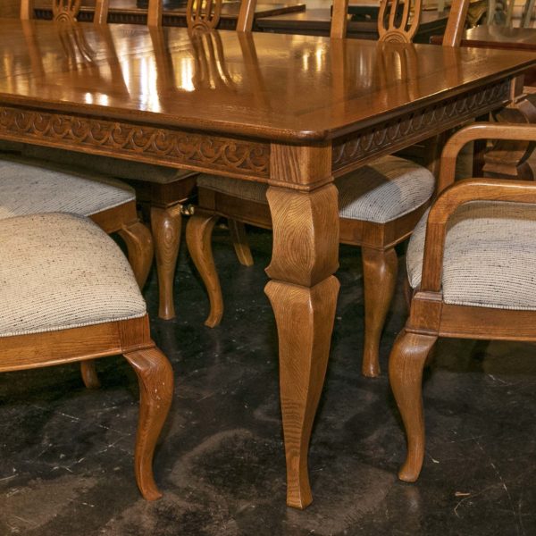 THOMASVILLE Parquet Top Dining Table with 8 Chairs, 2-20” Leaves, and Pads - Image 3
