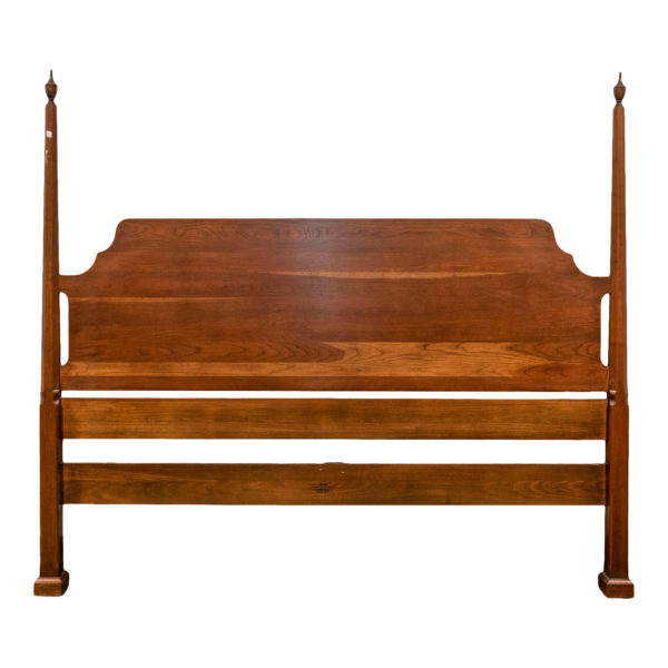 Vintage HENKEL HARRIS King Size Cherry Pencil Post Bed with Finials - Image 2