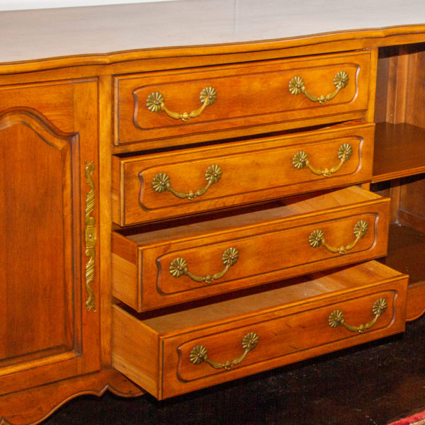 Vintage BODART French Provincial Buffet - Image 4