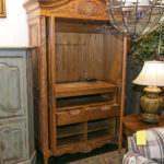 HEKMAN French Style Bonnet Top Media Cabinet - Image 4