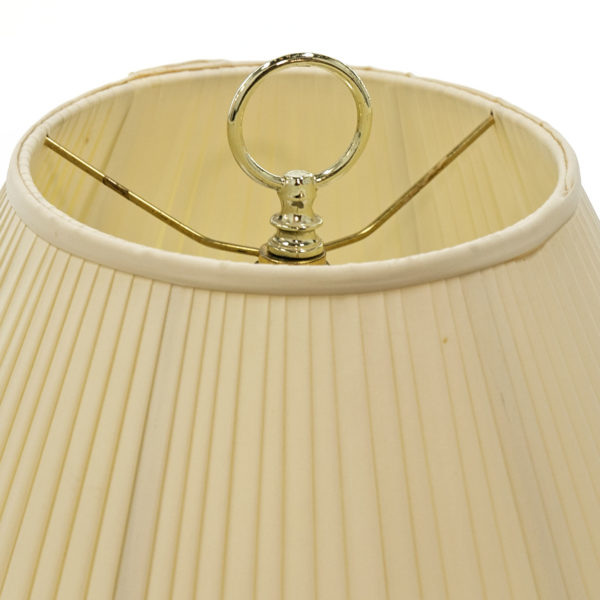 Pair of Crystal Urn Lamps on Silver Metal Bases - Image 4