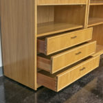 Vintage THOMASVILLE Three Section Wall Cabinet - Image 3