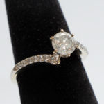 1.03 Carat Center Diamond Ring in 14 Karat Gold - Image 3
