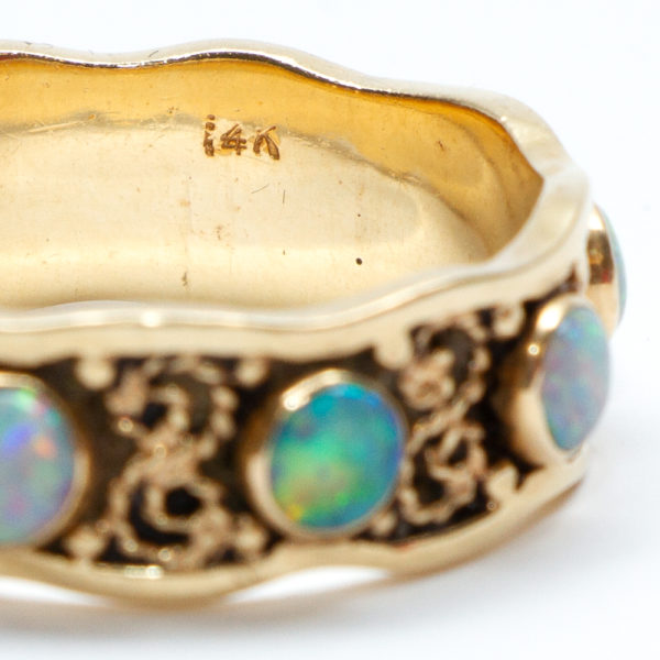 Mid Century Opal Ring in 14 Karat Gold - Image 2