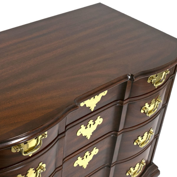 HENKEL HARRIS Mahogany 4 Drawer Blockfront Chest - Image 3