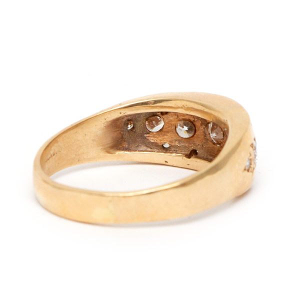 Vintage 1.75 Total Carat Diamond Ring in 14 Karat Gold - Image 3