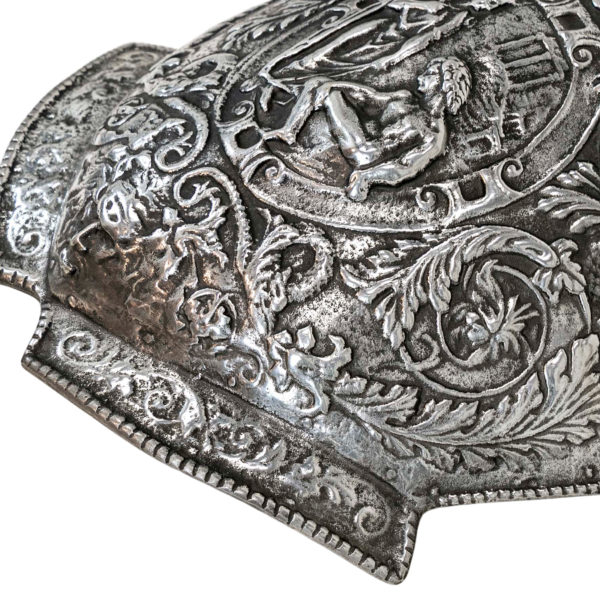 House of Wrought Reproduction Medieval Chest Plate - Image 3
