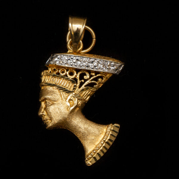 Nefertiti Diamond Pendant in 10 Karat Gold - Image 2