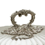 Antique Large Silverplated Serving Dome with Shell Detail - Image 4