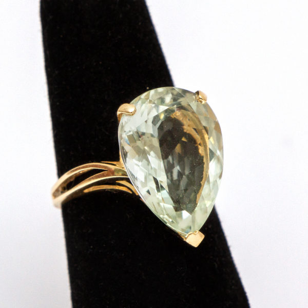 Green Amethyst Quartz Ring in 14 Karat Gold - Image 4