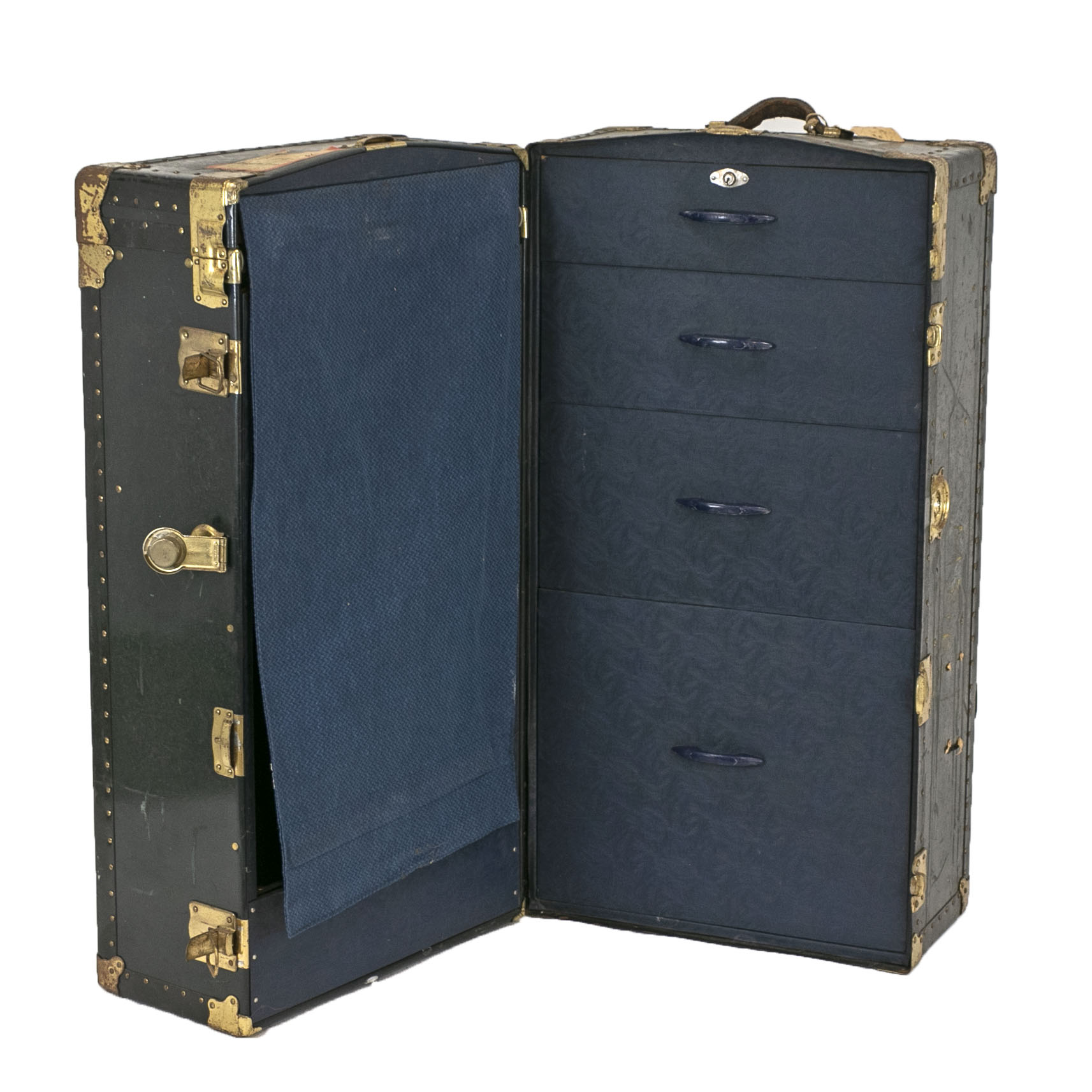 Sold at Auction: Antique Steamer Trunk Wardrobe/Cabin Wardrobe by Meyering,  Chicago - fully lined interior with 5 assorted drawers with internal  storage compartments and lift out trays, steel drop handles with chrome