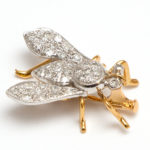 Italian Pavé Diamond Bee Brooch in 14 Karat Gold - Image 3