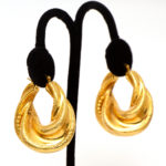 Pair of Large Hoop Earrings in 18 Karat Gold - Image 3