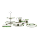 86 Piece GEORGES BRIARD Yuletide Dinnerware - Image 4