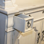 DREXEL Heritage Vera Bradley Buffet with Hutch - Image 5