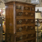 HENREDON Aston Court Banded Mahogany Chest - Image 3
