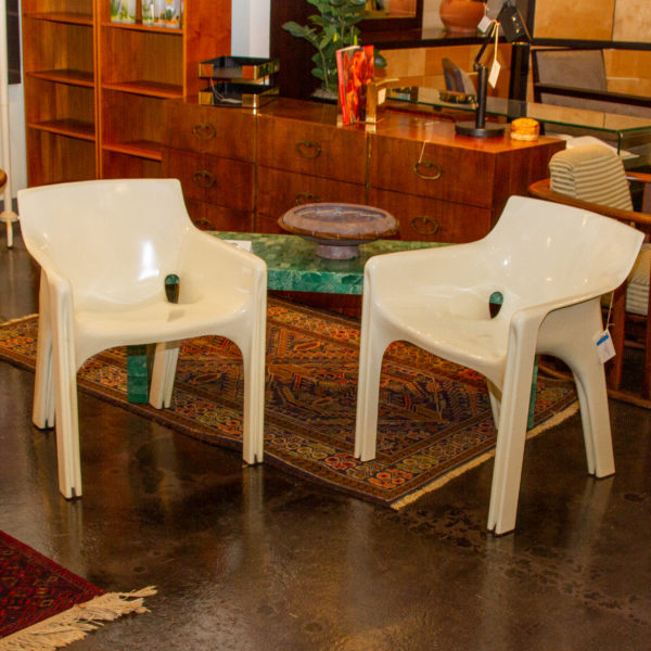 Gaudi Chair by VICO MAGISTRETTI (1920-2006) for ARTEMIDE - Image 5