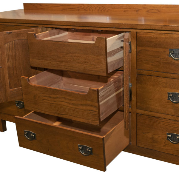 KINCAID FURNITURE Mission Style Oak Sideboard - Image 3