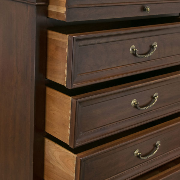 ETHAN ALLEN Medallion Collection Cherry 6 Drawer Chest - Image 7