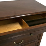 ETHAN ALLEN Medallion Collection Cherry 6 Drawer Chest - Image 6