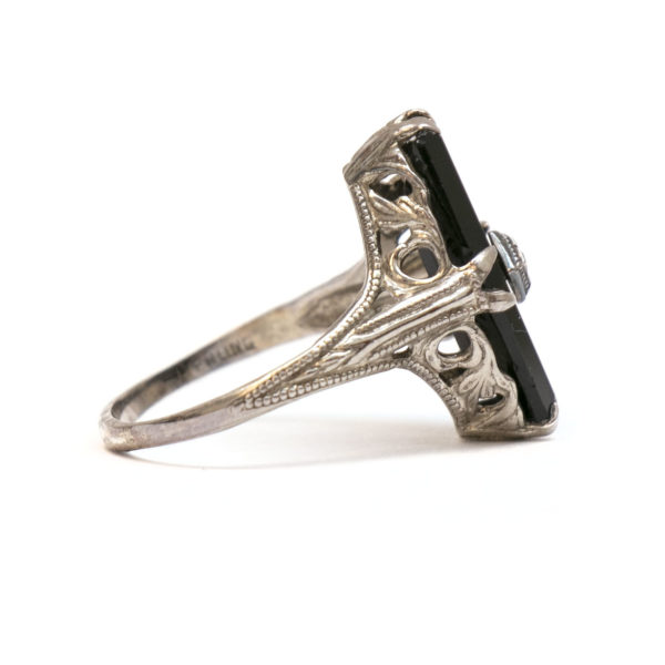 Art Deco Etched Onyx and Sterling Silver Ring - Image 3