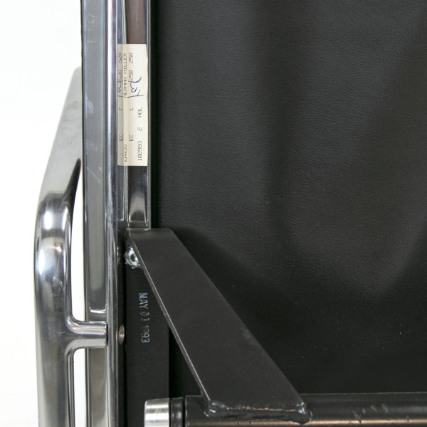 HERMAN MILLER Eames Soft Pad Chair - Image 7