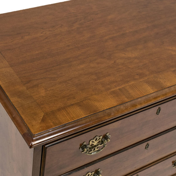 HENREDON Cherry 4 Drawer Bedside Chest - Image 4