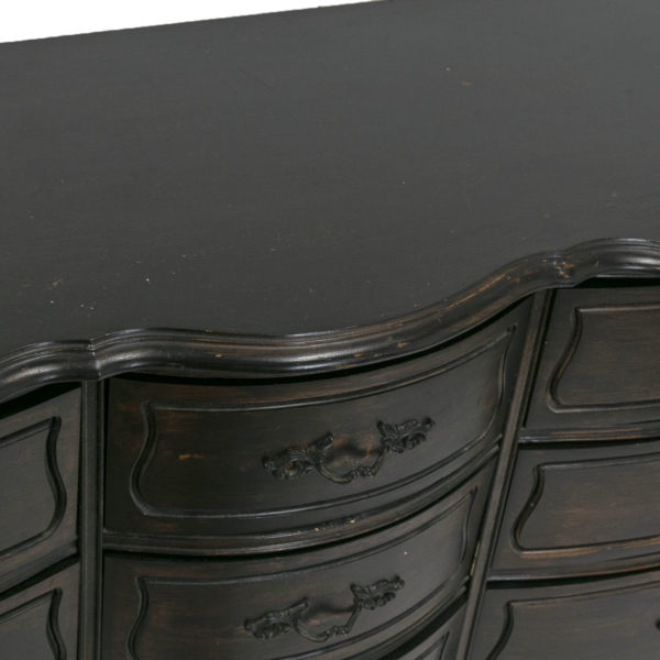 Lenoir House by BROYHILL French Provincial 9 Drawer Chest with Mirror - Image 6