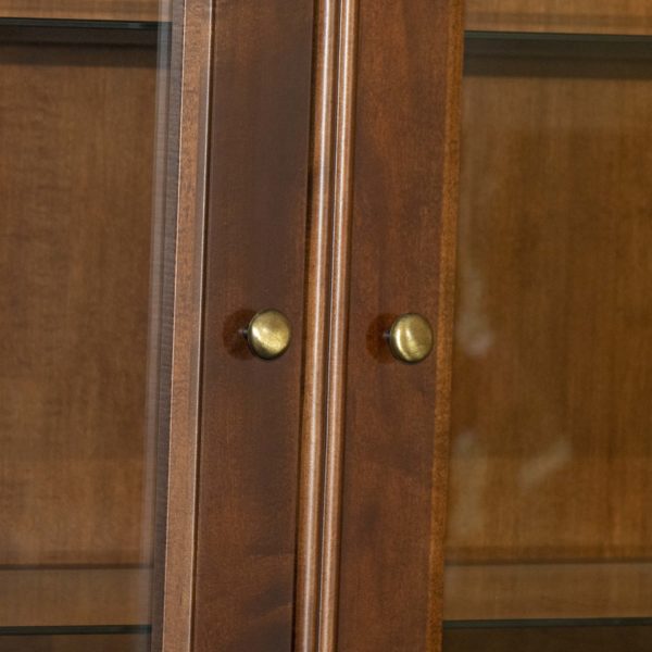SHERMAG Heritage Collection Maple China Cabinet in Bourbon Finish - Image 3