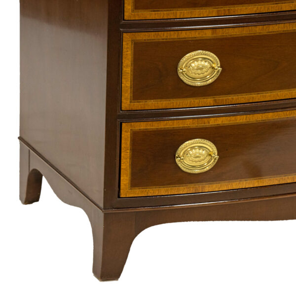 COUNCILL Hepplewhite Mahogany Bow Front 4 Drawer Chest - Image 6