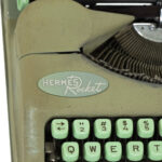 Vintage PAILLARD Hermes Rocket Typewriter with Case - Image 4