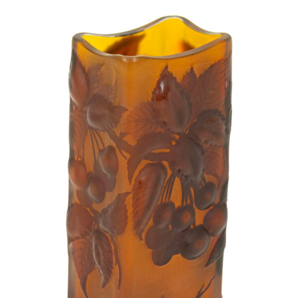 Reproduction TIP GALLE Blown Cameo Rectangular Glass Vase - Image 3