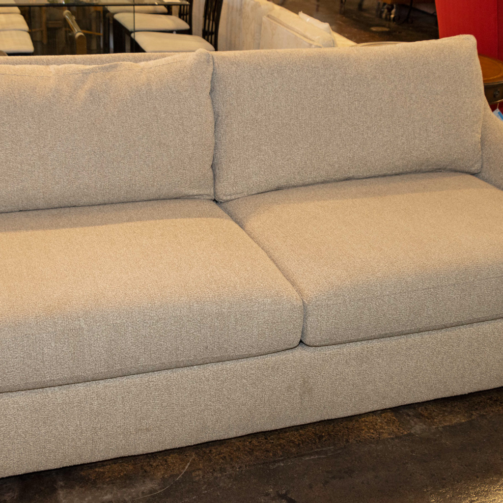 Kroehler Sofa In Oatmeal Chenille