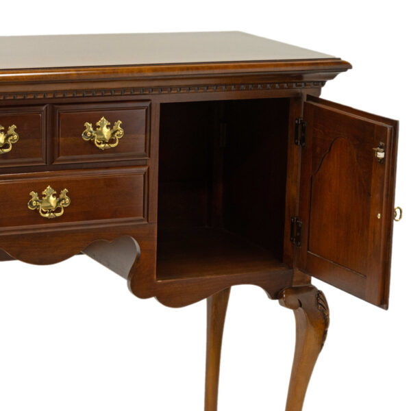 LEXINGTON Queen Anne Cherry Huntboard - Image 5