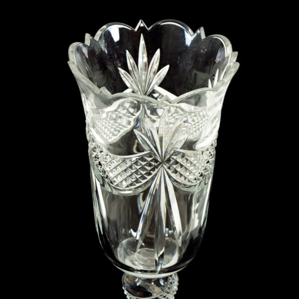 TOWLE Fan Cut Glass Vase - Image 3