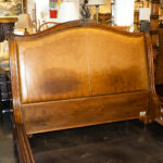 HENREDON Alfresco King Size Oak and Leather Bed - Image 2