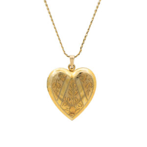 Vintage Heart Locket Pendant Necklace with Photos in 14 Karat Gold Fill