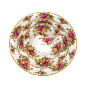 41 Piece ROYAL ALBERT Old Country Roses China