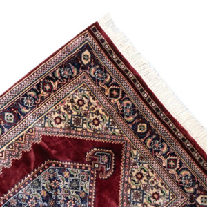 4’1” x 6’ Hand Knotted Persian Silk and Wool Blend Rug