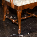 Queen Anne Cherry Oval Dining Table with 2 Leaves and 6 Chairs - Image 7