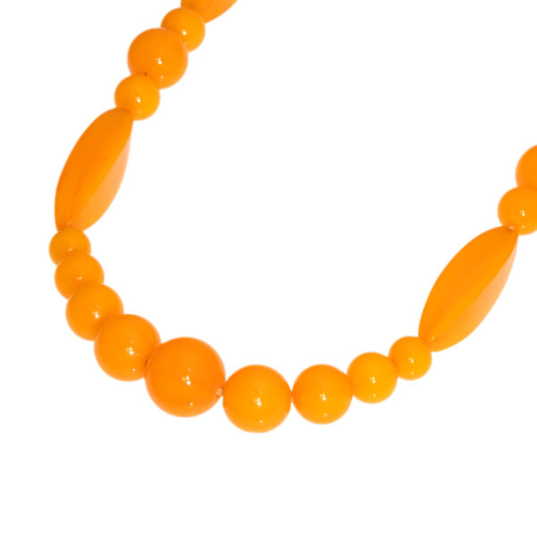 Vintage Bakelite ‘Butterscotch’ Long Beaded Necklace - Image 2