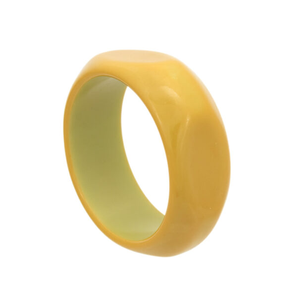 Vintage Bakelite Wide Tapered Bangle in Olive - Image 4