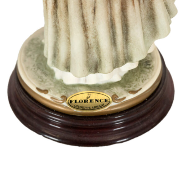 GIUSEPPE ARMANI Eloise “Golden Age” Figurine - Image 3