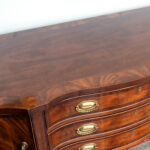 HENREDON Federal Style Mahogany Sideboard - Image 3