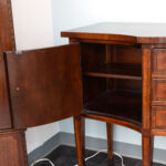 HENREDON Federal Style Mahogany Sideboard - Image 6