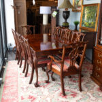 HENREDON Rittenhouse Square Dining Table with Leaves and 9 Chairs - Image 6